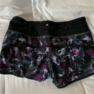 Lululemon run short